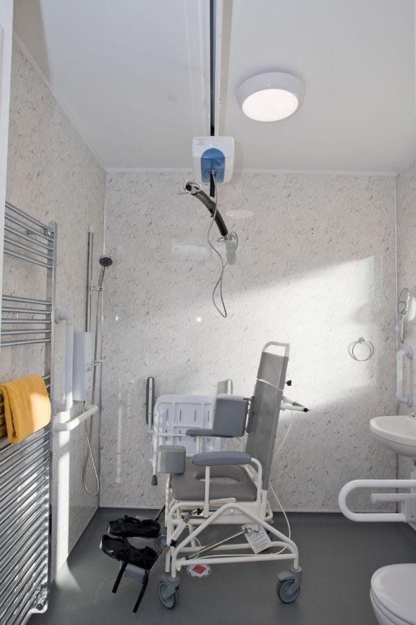 Hilda'S Retreat Accessible Wheel Chair Friendly With Hoist 풀 외부 사진